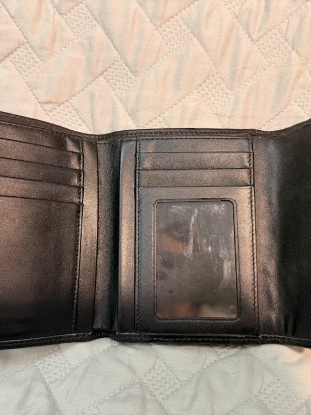 Coach Black Leather Compact Wallet with Coin Zip - Picture 3 of 6